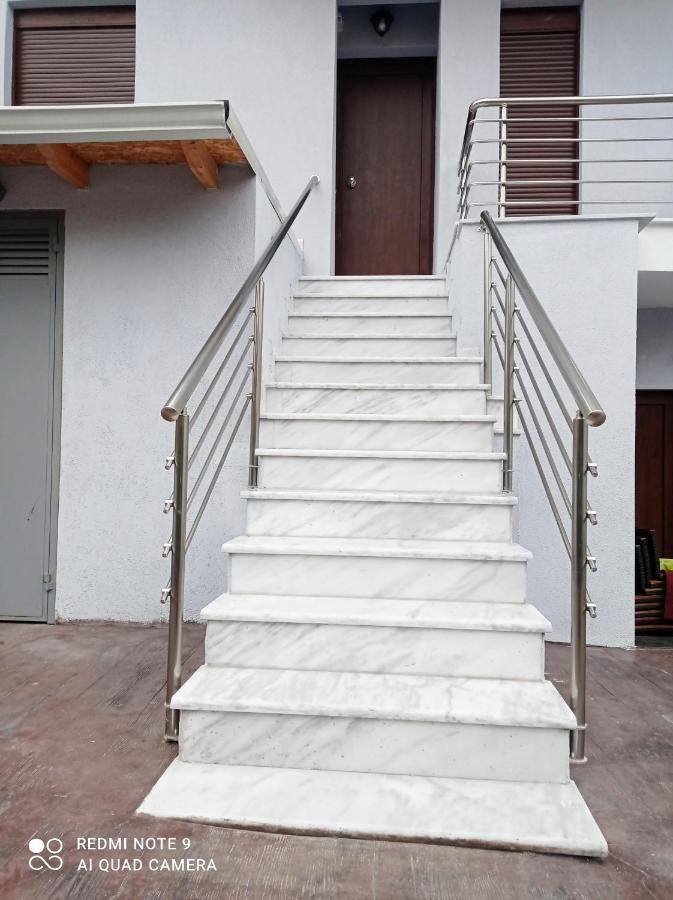 Villa Athina 1St Floor Nea Kallikrateia Bagian luar foto